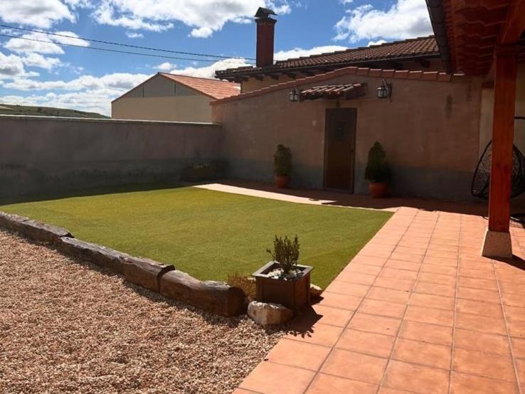 Casa Los Lagares Peral de Arlanza ภายนอก รูปภาพ